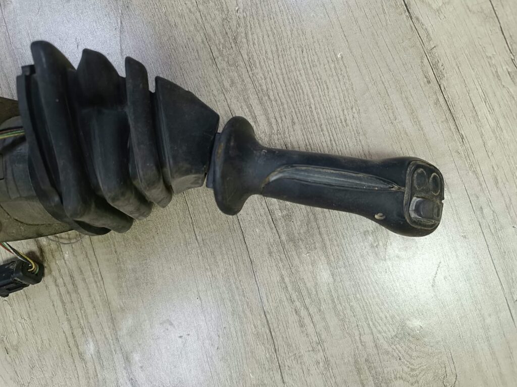 520-1347 Joystick Handle for CAT Excavator | Pilot Control Replacement